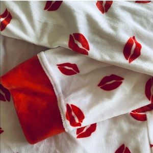 Onesie Kiss Print Pajamas